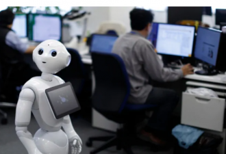 统计局：采用机器人的公司雇佣更多人