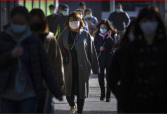 挤破头！中国公务员报考百里挑一！