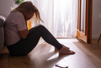 疫情中家庭暴力、强奸求助电话激增46％