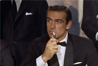 初代007在梦中去世，留下12亿不给独子半毛钱
