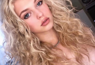 18岁性感尤物太惊艳，芭比颜值魔鬼身材