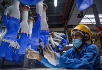 世界最大医用手套制造商关闭28家工厂
