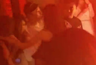 王思聪酒吧蹦迪美女簇拥 前女友也现身