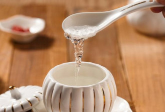 买燕窝结果到货是糖水？知名主播道歉赔六千万