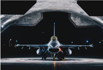 台湾空军F-16坠海失事 20秒内急坠7000呎