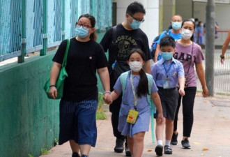 香港第三度因疫情停课 家长老师们齐忧虑