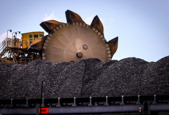 中国将允许部分澳煤清关，3艘货轮获准