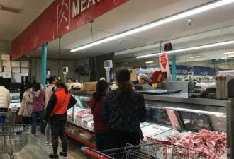 传华裔在超市感染新冠离世，家人全中招！