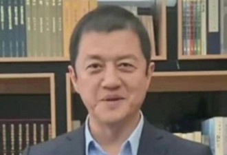 李亚鹏素颜憔悴似老头 网友：眼袋可做皮带了