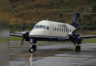 尼泊尔载69人航班飞错机场：偏离400公里