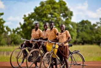 国内淘汰的28自行车，现是非洲富二代身份象征