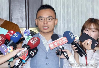 洪孟楷：蔡英文先带头吃莱猪否则都是枉然