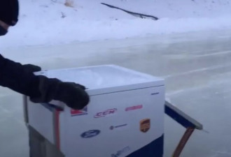 加拿大父子用废弃材料DIY冰面机 一夜走红网络