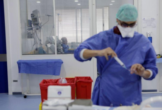 摩洛哥接收中国国药新冠疫苗 将启动全国接种
