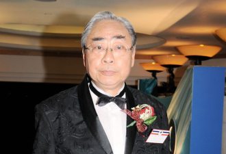 何傲儿悼念富商林建名，感恩生命中有对方