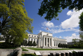 美联储仍处于危机应对模式 经济复苏放缓