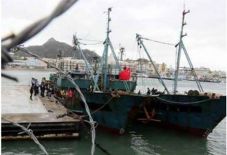 中国4渔船涉越界捕捞遭南韩扣押，48船员被捕