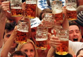 抗疫限制措施的后果：德国少饮5亿升啤酒