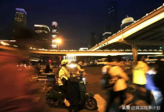 北京的除夕夜 2000万种热闹与孤独…
