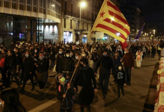 西班牙歌手入狱引抗议潮示威者进发首都