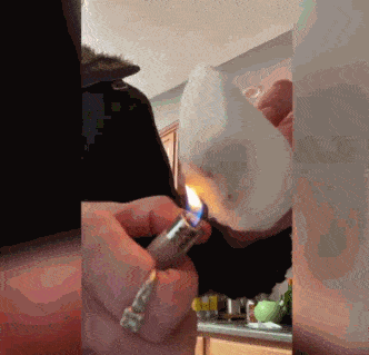 烧雪不化？美国网友称得州大雪系政府制造！
