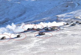 中印两军坦克在热钦山口撤离画面曝光