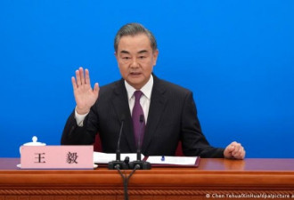 中国外长两会记者会谈中国外交政策