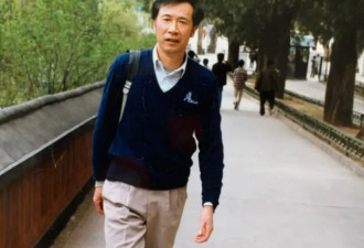华裔医生的故事：回国陪父亲走完最后一程