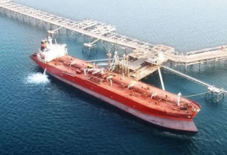 沙特石油重镇港口遭袭击 或影响能源供应