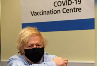 英相约翰逊接种AZ疫苗后 做了一个动作
