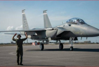 可携高超音速武器 美军接收首架F-15EX战机