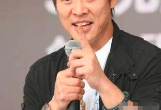李连杰57岁太太利智近照！身材丰满风韵犹存