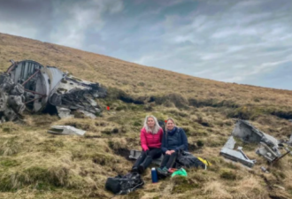 登山者意外发现78年前飞机失事现场 残骸遍野