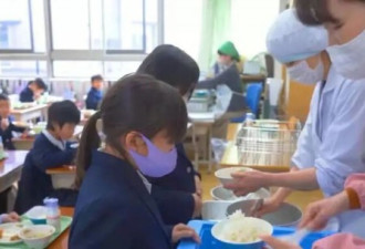 日本小学生的一顿普通餐 为啥被千万人围观