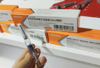 李显龙力挺中国疫苗：肯定更好 更符合华人DNA