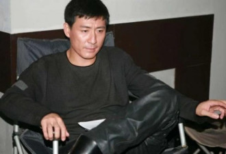 患癌9年一人抗下所有 葬礼上佟大为哭晕厥