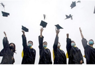 大学毕业生首超900万 中国鼓励当个体户