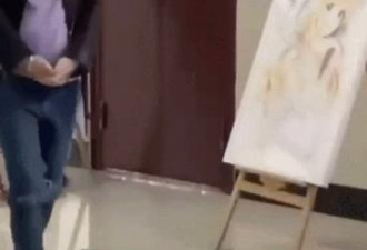 张柏芝怀四胎？双手托巨肚疑似孕5月 ？