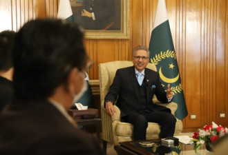 突发！巴基斯坦总统新冠病毒检测结果呈阳性