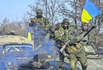 东部战事日益加剧 乌克兰要求加入北约叫板俄方