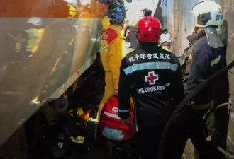 台湾火车事故急救 死者人数上调至51