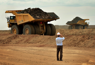 中国沙尘背后：超级矿山跨国巨头和权力共谋？