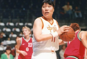 史上第一人！54岁郑海霞入选国际篮球名人堂