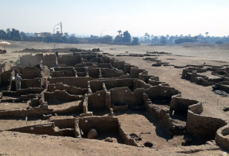 古埃及“失落的黄金城”出土大量文物