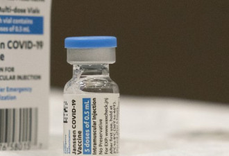美国疾控中心顾问建议恢复使用强生新冠疫苗