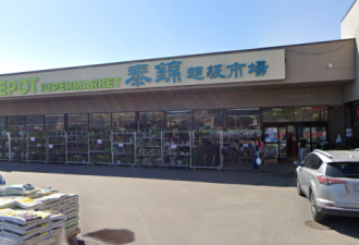 多伦多华人超市被砸5个大窟窿！回复：醉汉干的