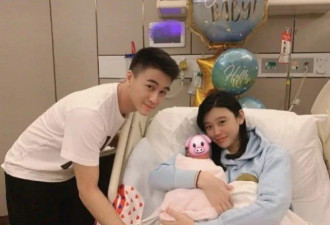 奚梦瑶带儿子逛街，何广燊不停地往妈妈腿边躲