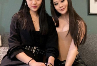 李连杰大女儿晒照庆生 两姐妹五官神似利智