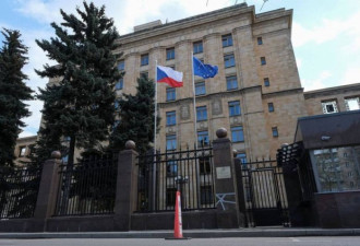 报复来了！俄罗斯宣布驱逐20名捷克外交官