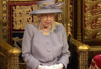 英国女王发表讲话 丈夫去世后首次出席重大活动